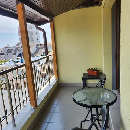 Apartment апартамент 52